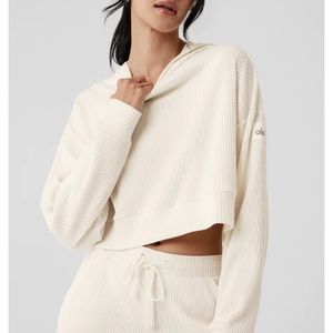 Alo Yoga Muse Hoodie